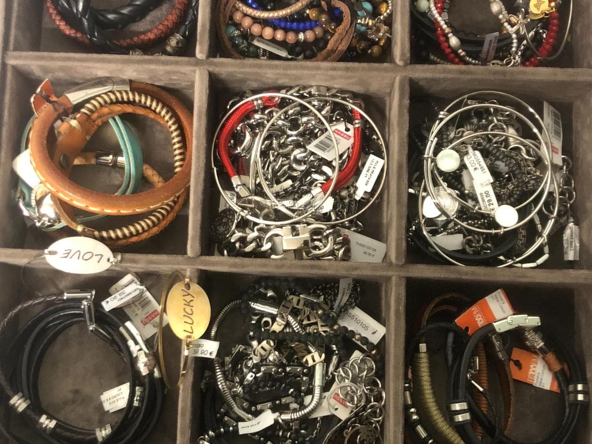 Bracelets in silver and other materials — image 2