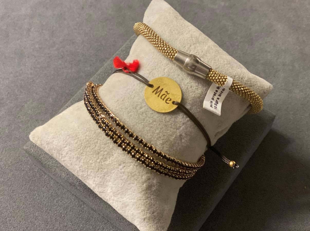 Pulseras de plata y otros materiales — imagen 1