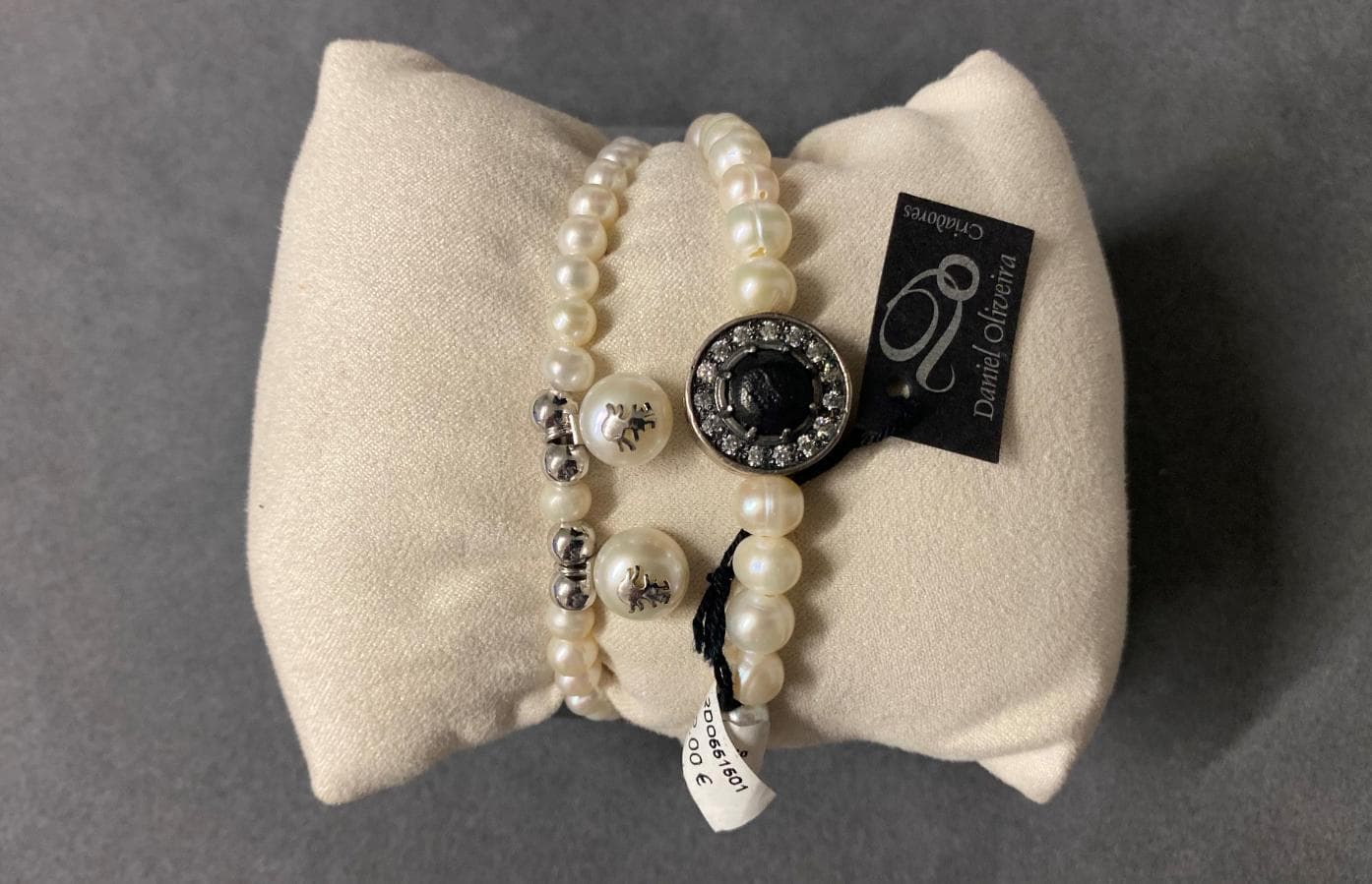 Bracelets in silver and other materials — image 2