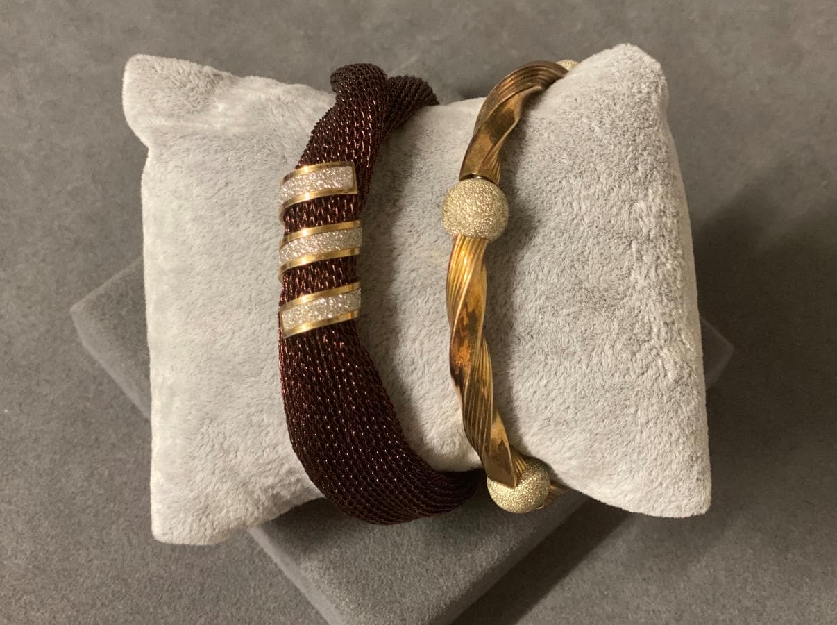 Pulseiras em prata e outros materiais — imagem 1