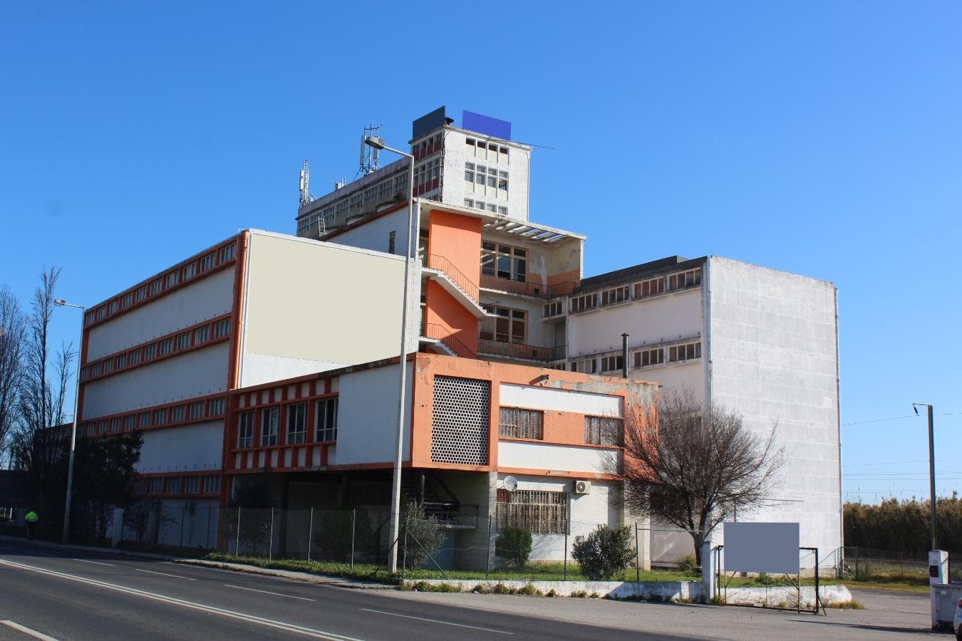 Unidade Industrial + Terreno · Vila Franca de Xira — imagem 2