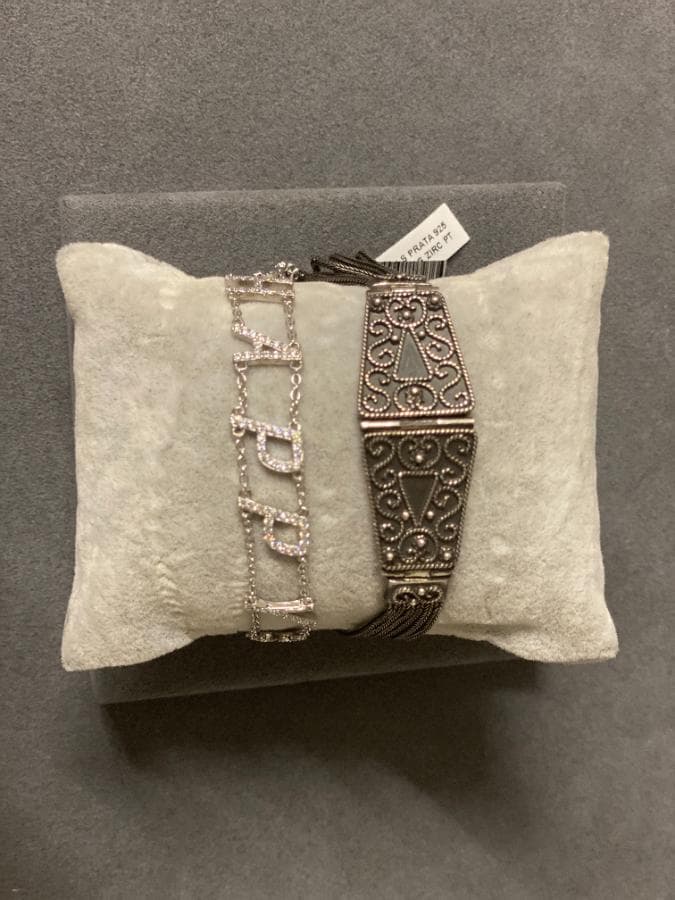 Bracelets en argent et autres matériaux — image 2