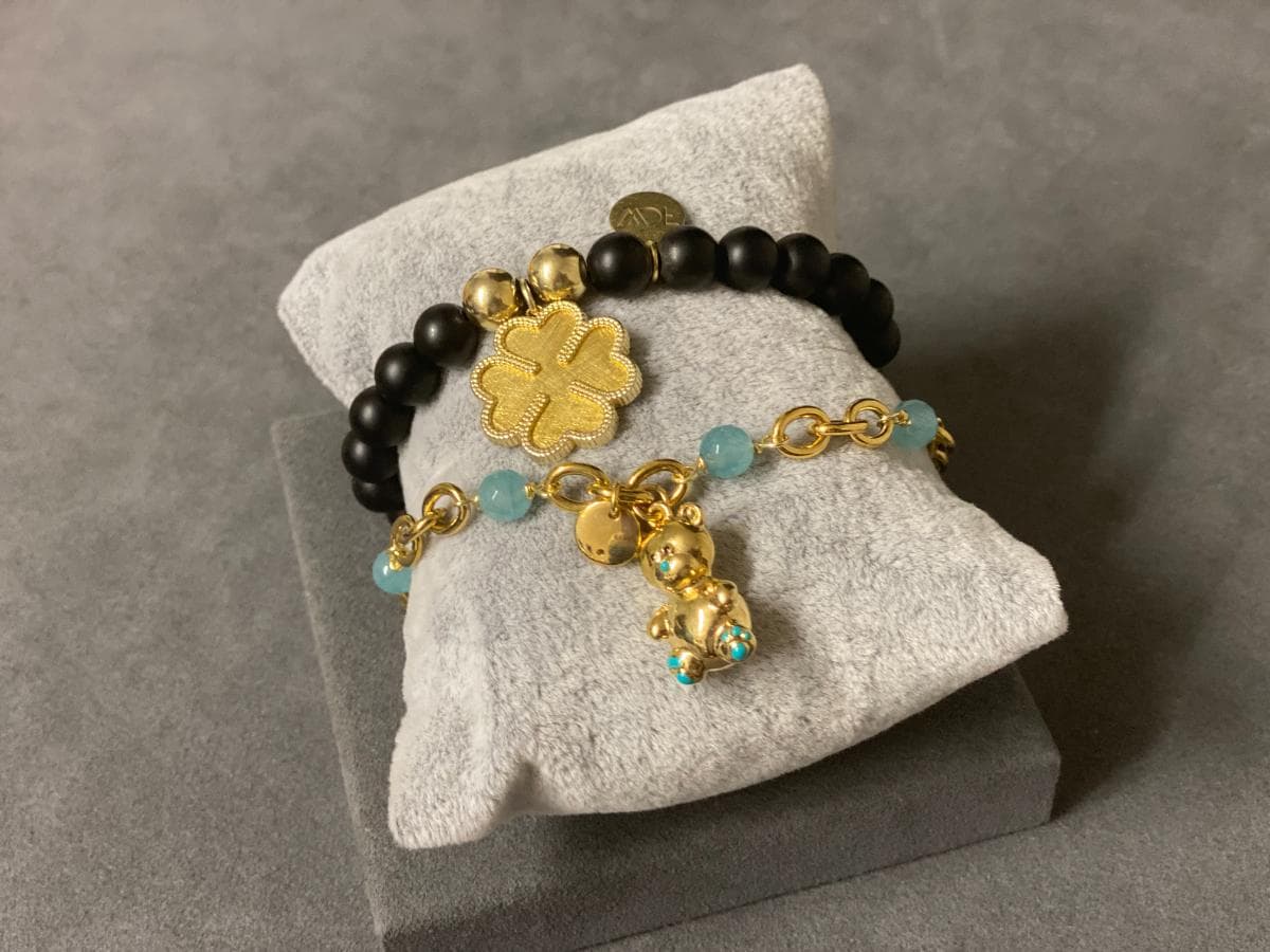 Pulseras de plata y otros materiales — imagen 1