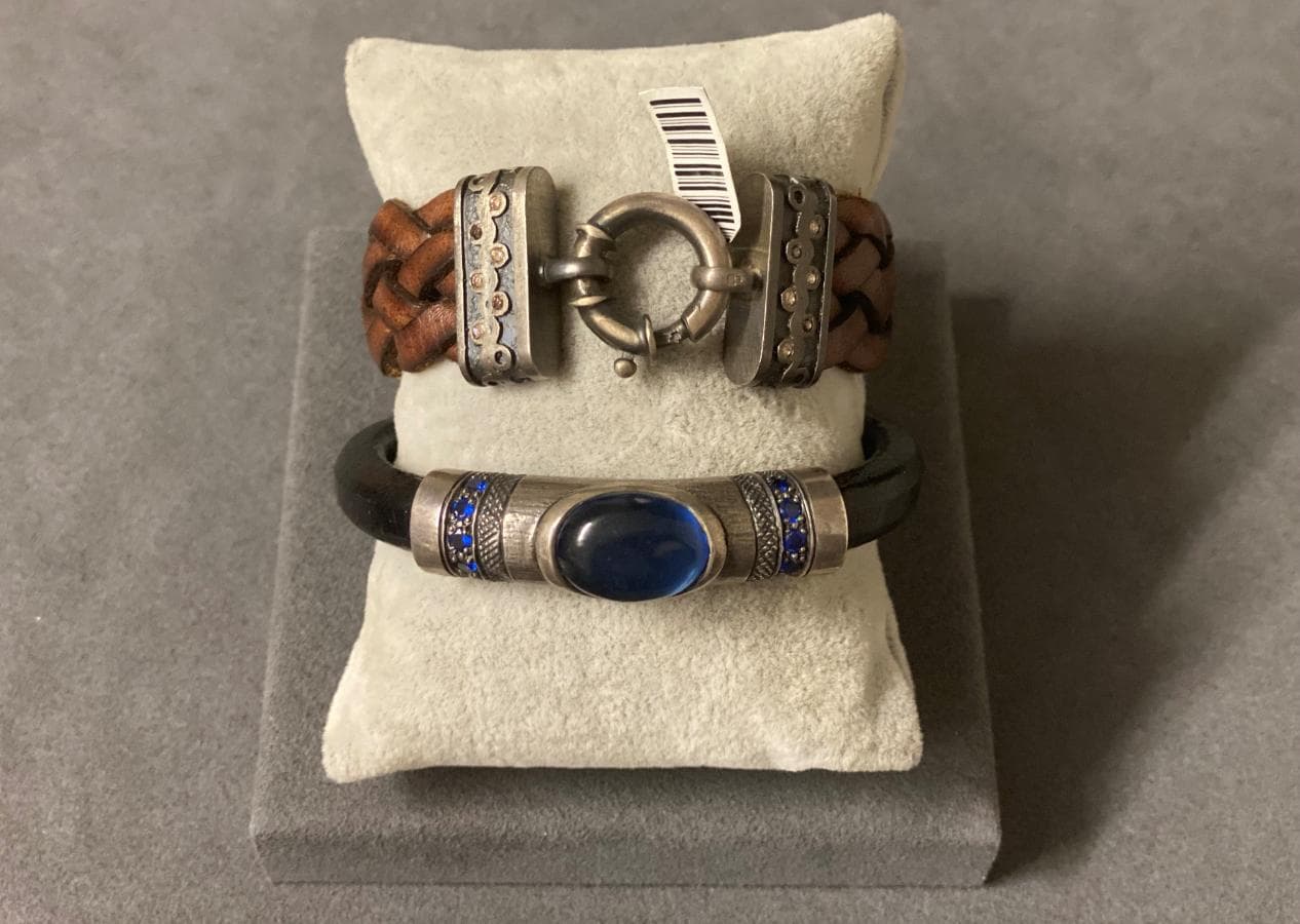 Pulseiras em prata e outros materiais — imagem 2
