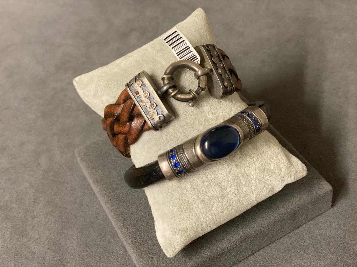 Pulseiras em prata e outros materiais — imagem 3