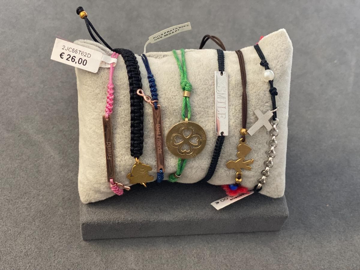 Pulseiras em prata e outros materiais — image 2