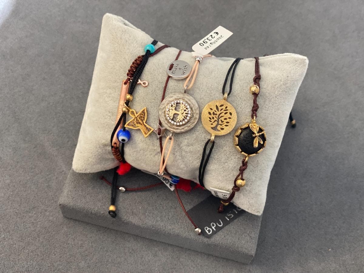 Bracelets en argent et autres matériaux — image 3