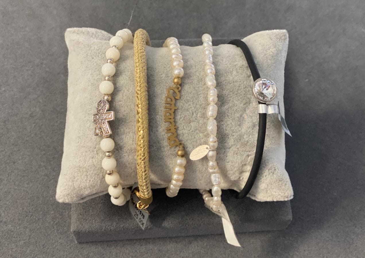 Pulseiras em prata e outros materiais — imagem 2