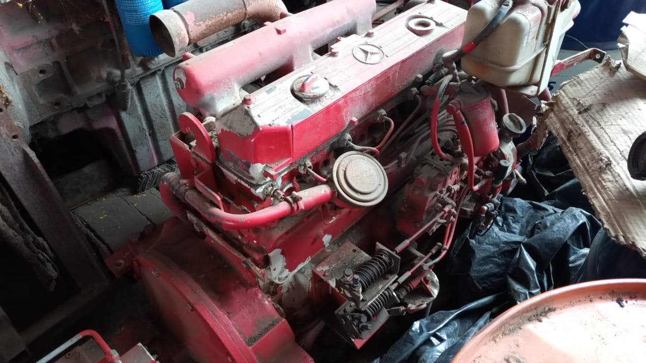 Motor mercedes