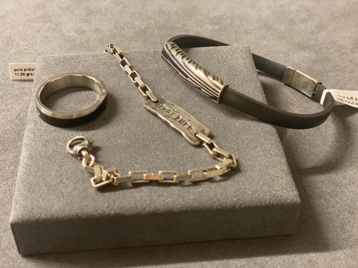 Pulseras + Anillo en plata y otros materiales — imagen 3