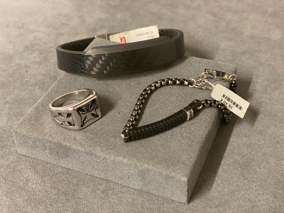 Pulseiras + Anel em prata e outros materiais — imagem 1