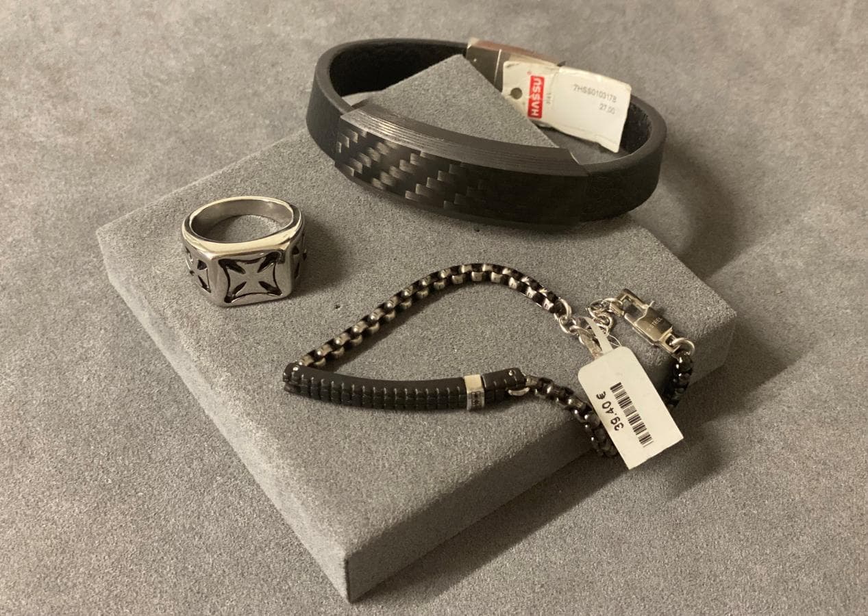 Pulseiras + Anel em prata e outros materiais — imagem 3