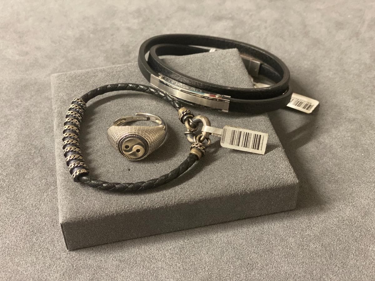 Pulseiras + Anel em prata e outros materiais — imagem 1