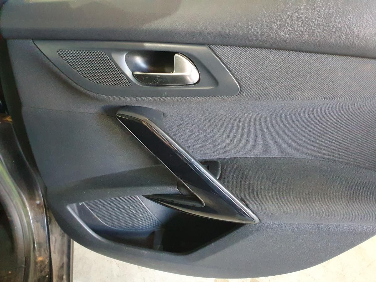 Peugeot 508 SW 1.6 HDI · Ano 2012 — image 27