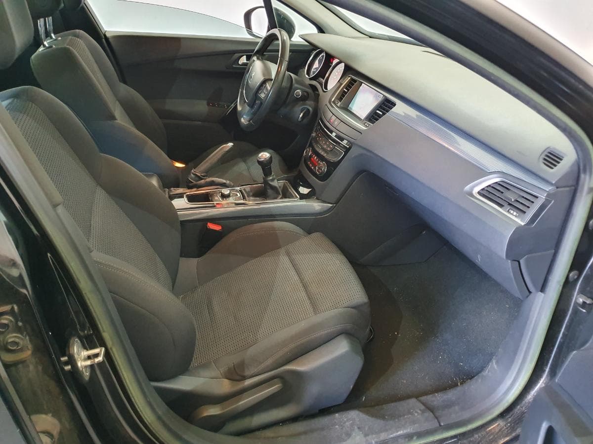 Peugeot 508 SW 1.6 HDI · Ano 2012 — image 29