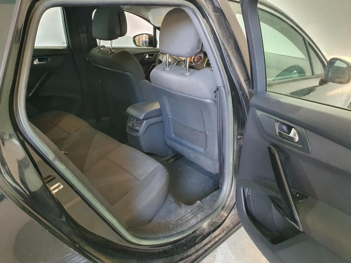 Peugeot 508 SW 1.6 HDI · Ano 2012 — image 30