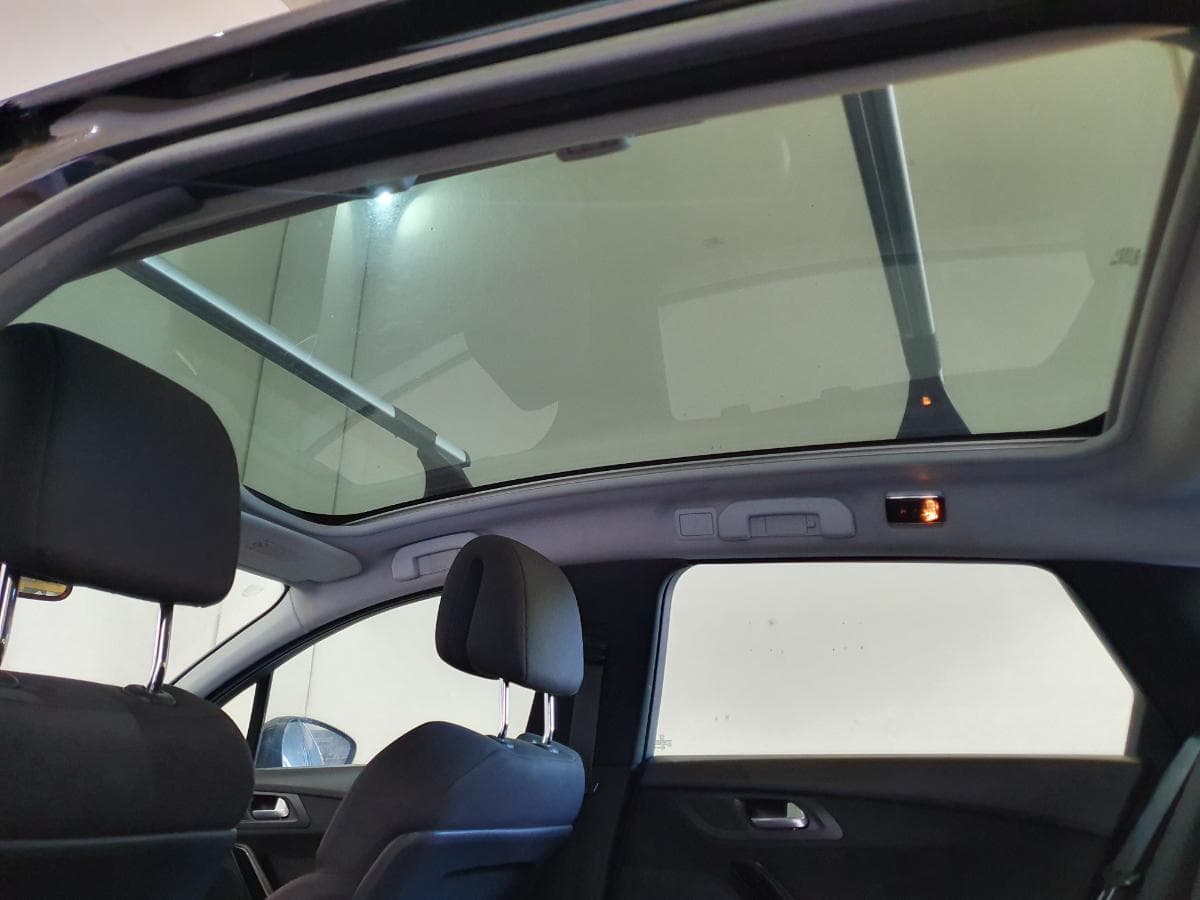Peugeot 508 SW 1.6 HDI · Ano 2012 — image 31