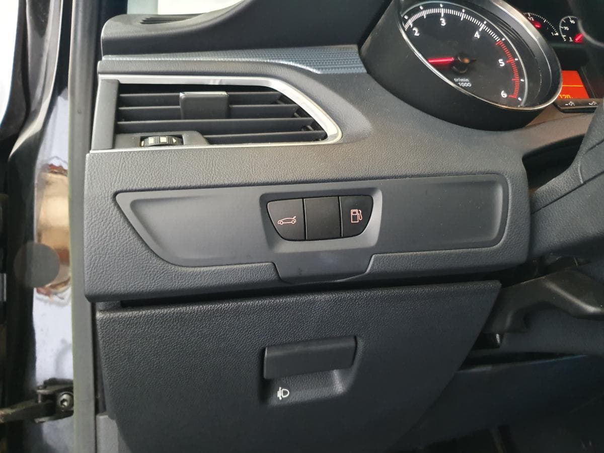 Peugeot 508 SW 1.6 HDI · Ano 2012 — image 34