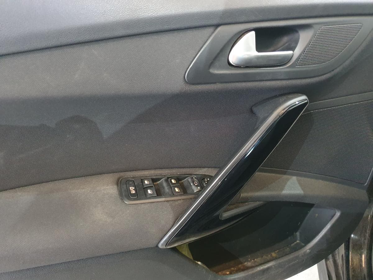 Peugeot 508 SW 1.6 HDI · Ano 2012 — image 41