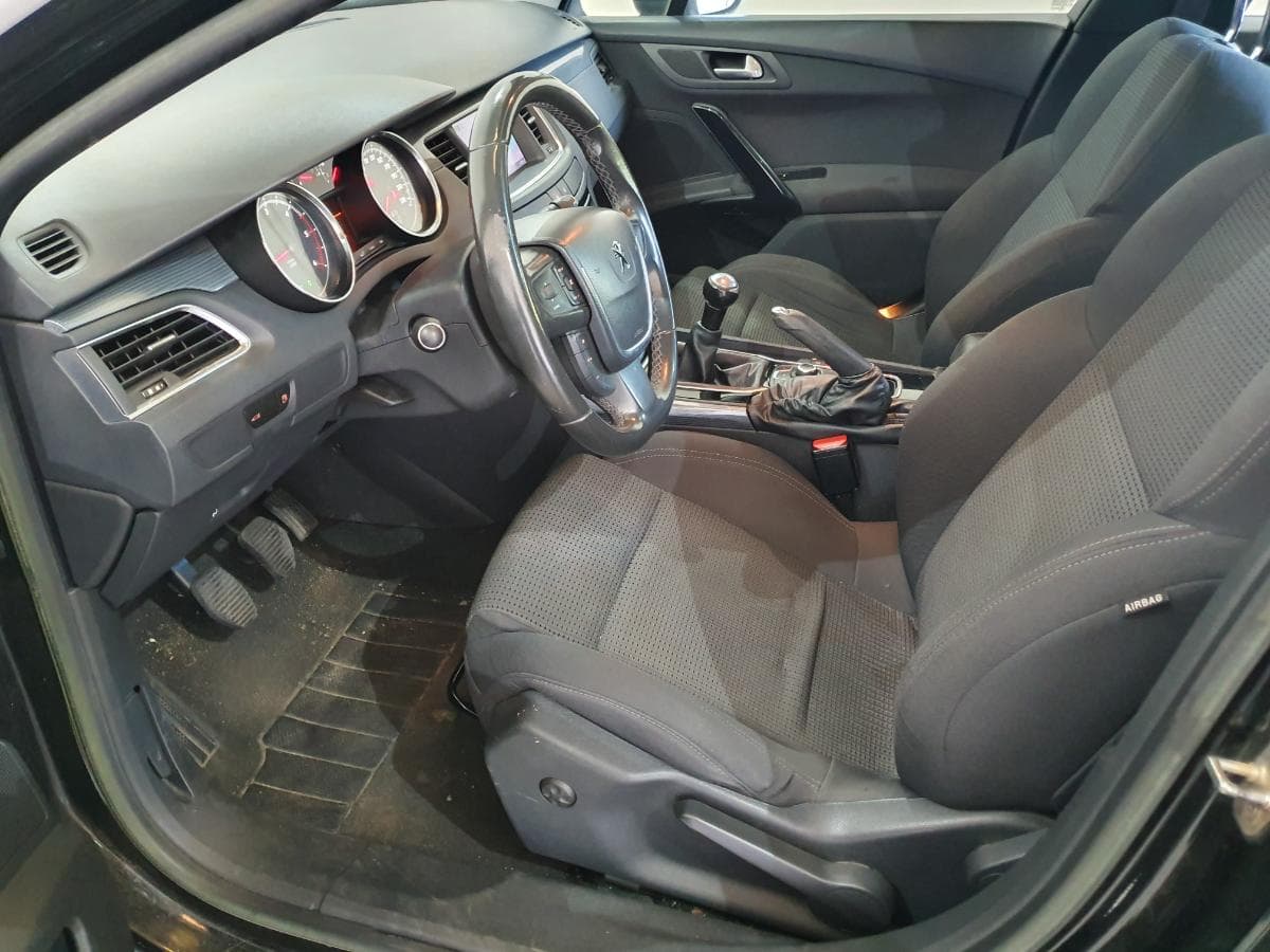Peugeot 508 SW 1.6 HDI · Ano 2012 — image 45
