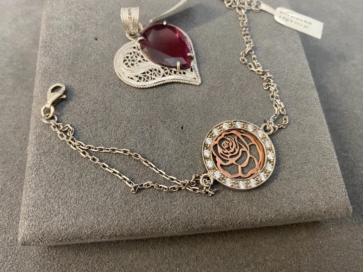 Pulseiras em prata e outros materiais + Medalha em Filigrana — imagen 1
