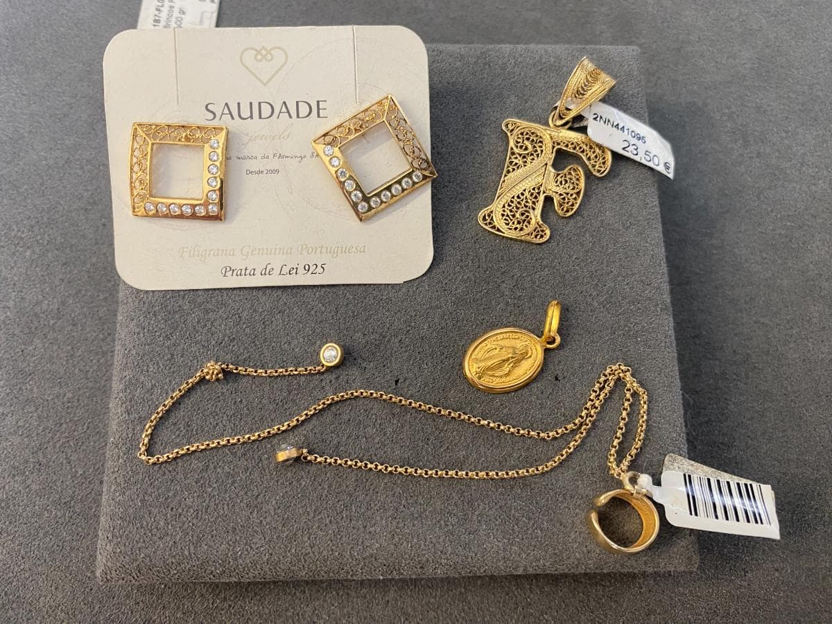 Par de Brincos em Filigrana e Piercing + Medalhas em Filigrana — imagem 7