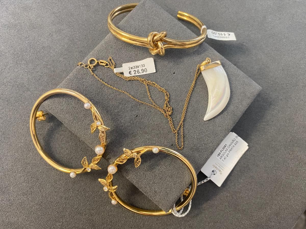 Pulseiras em prata e outros materiais + Par de Brincos em Filigrana + Fio — imagem 9
