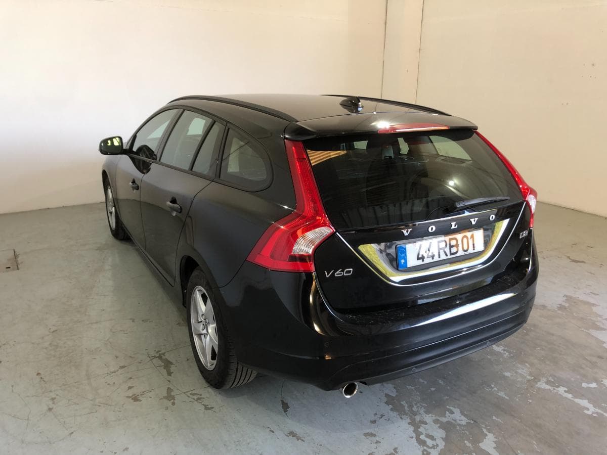 Volvo V60 · Ano 2016 — image 9