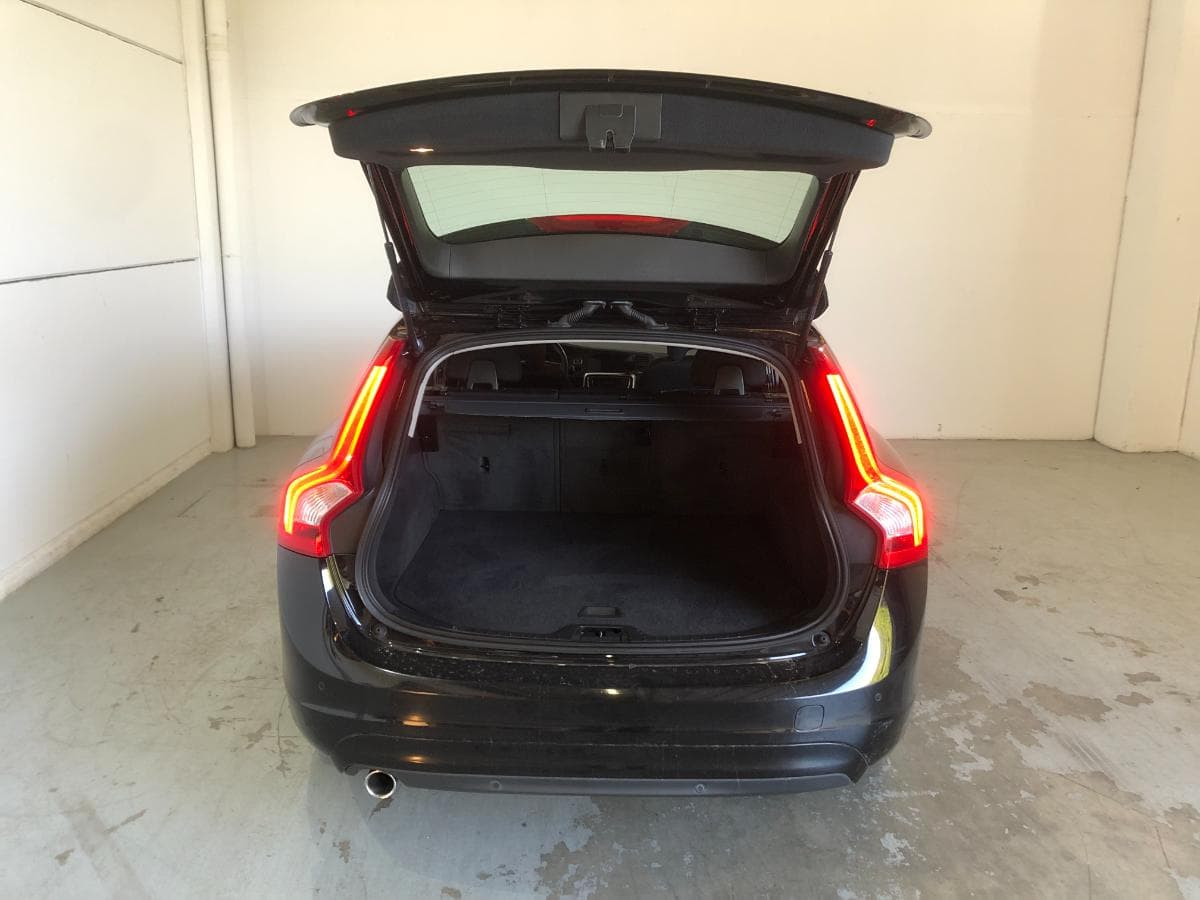 Volvo V60 · Ano 2016 — image 11