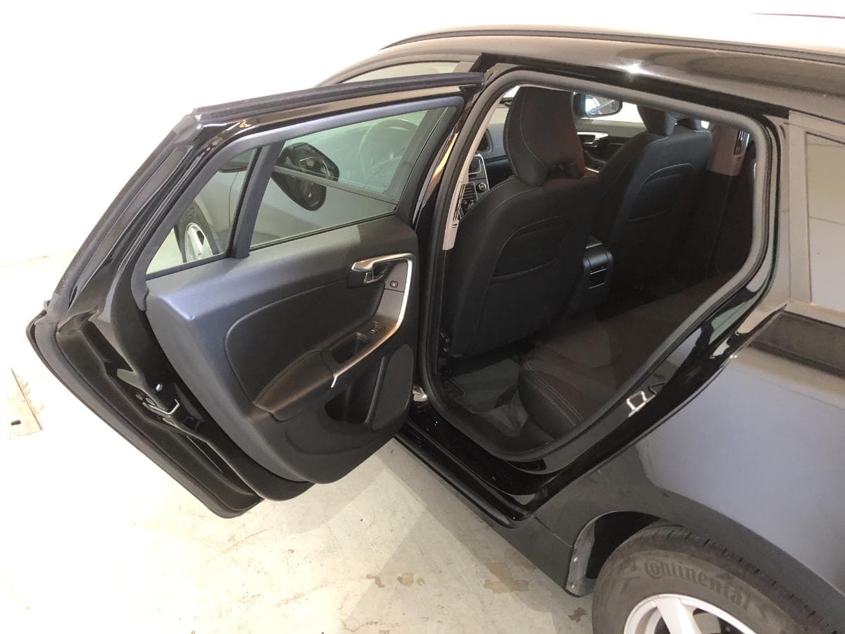 Volvo V60 · Ano 2016 — image 19