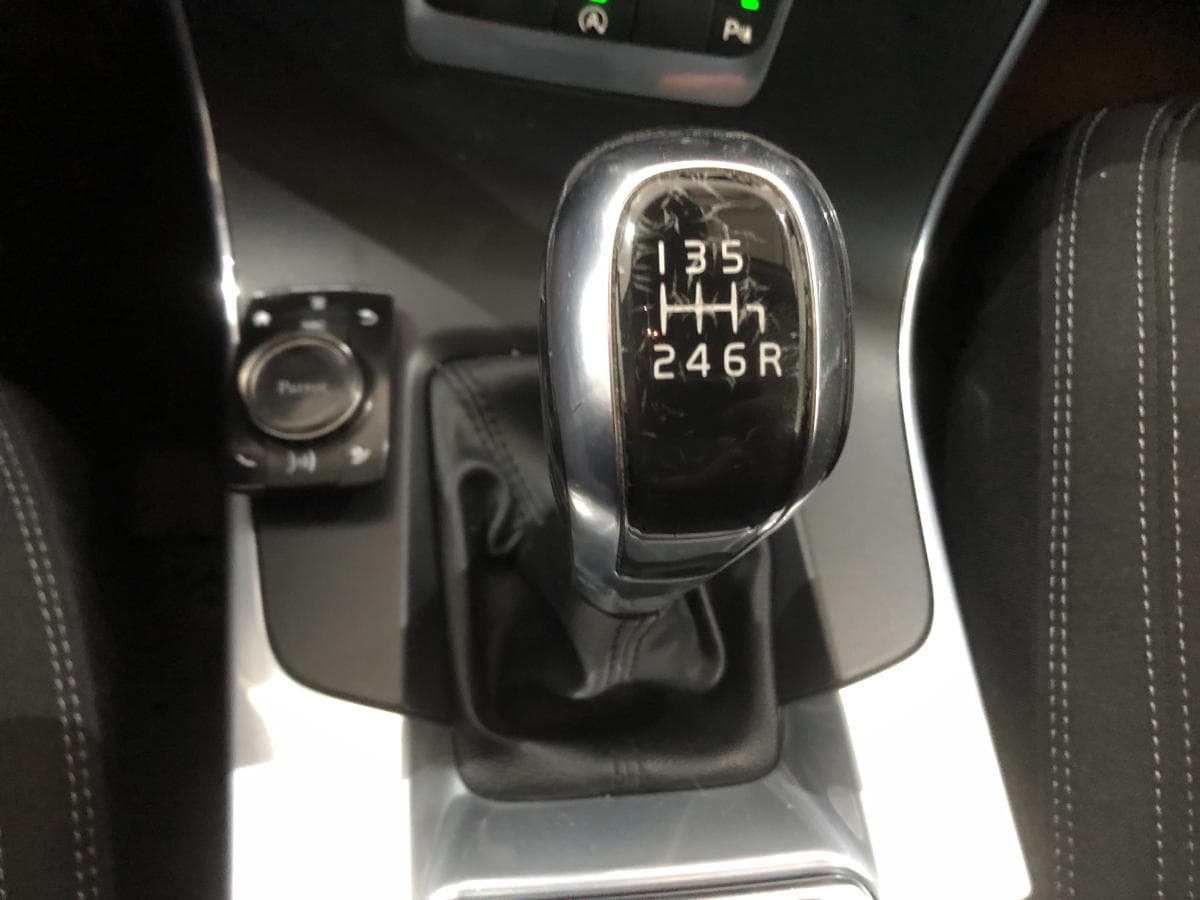 Volvo V60 · Ano 2016 — image 23