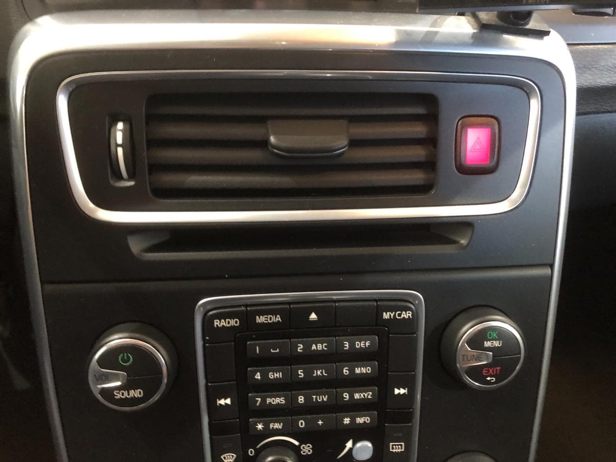Volvo V60 · Ano 2016 — image 27