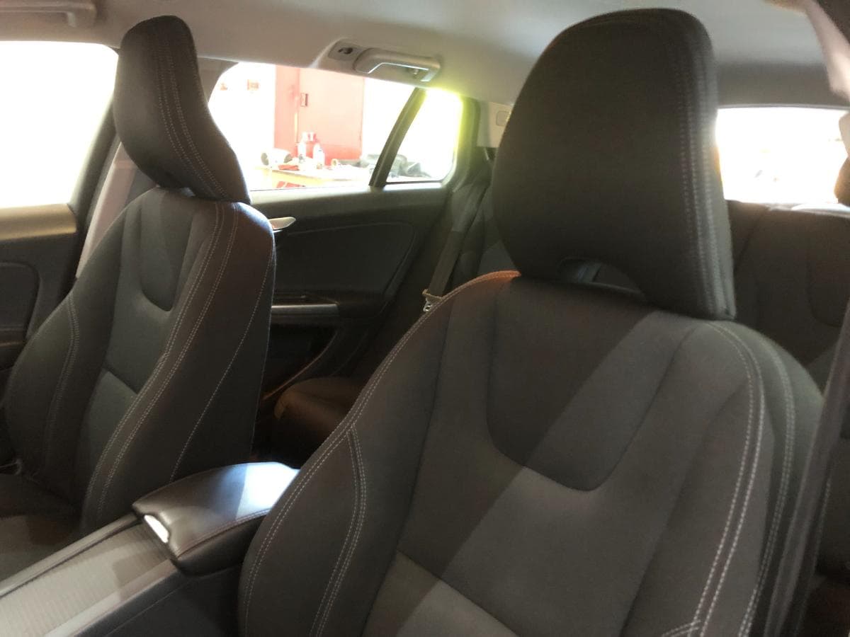 Volvo V60 · Ano 2016 — image 30