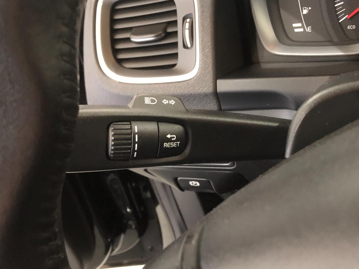 Volvo V60 · Ano 2016 — image 32