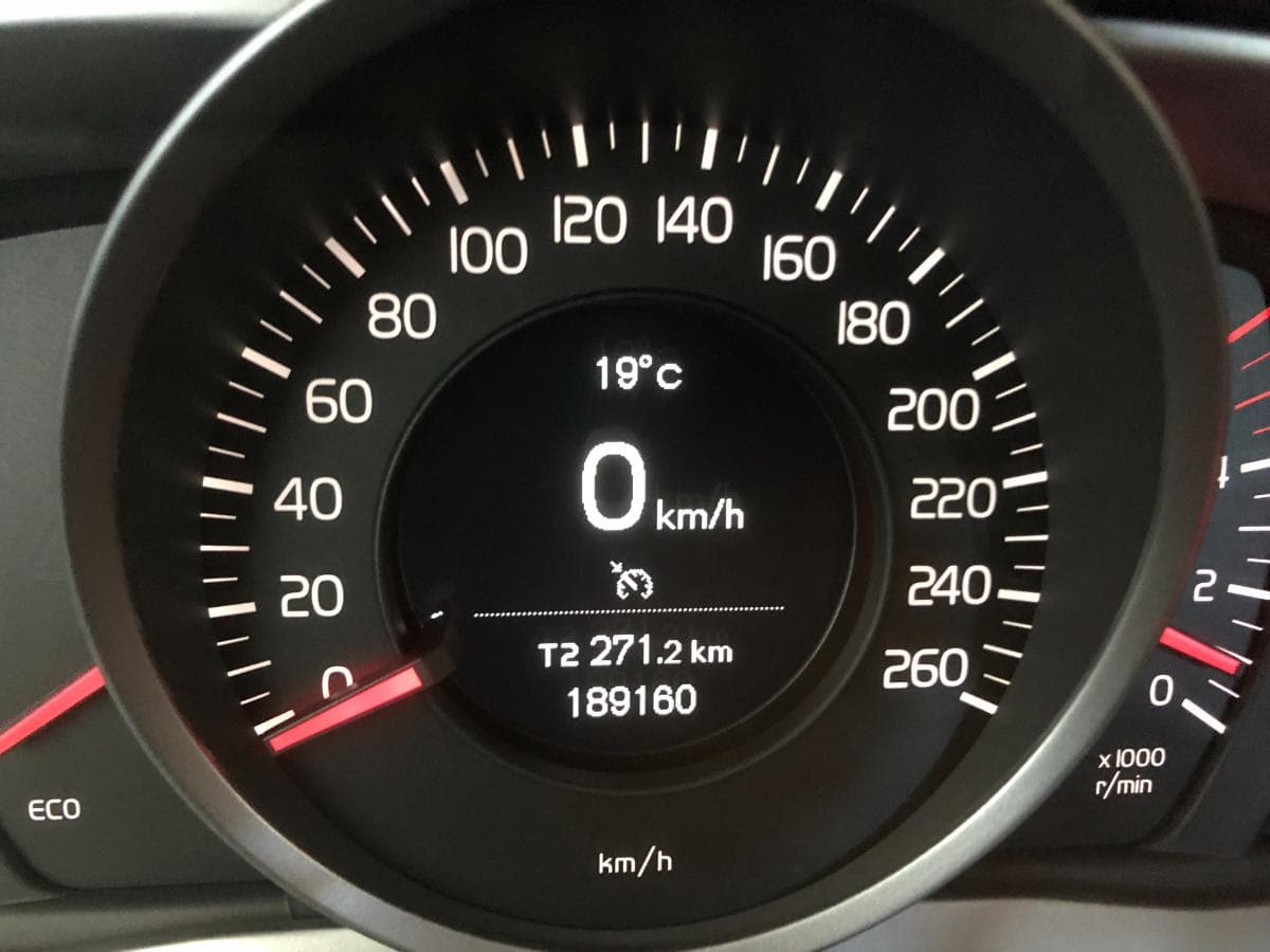 Volvo V60 · Ano 2016 — image 36