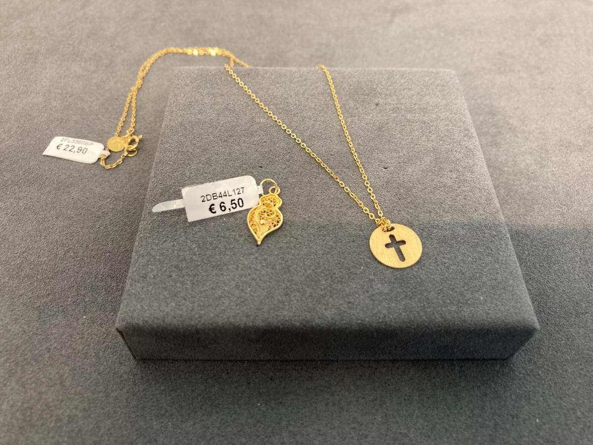 Colar + Medalha — image 3