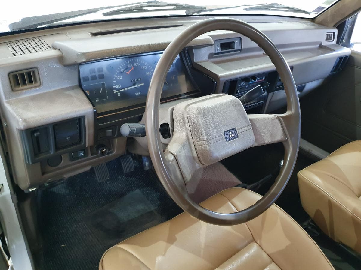 Mitsubishi L200 pick-up 2.5D · Ano 1991 — imagen 12