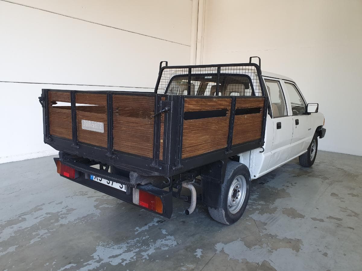 Mitsubishi L200 pick-up 2.5D · Ano 1991 — imagen 4