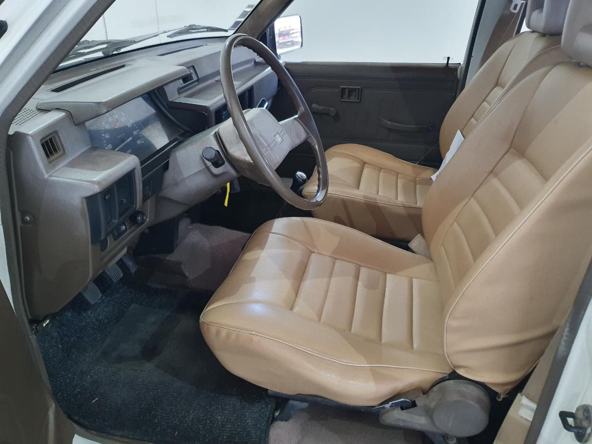 Mitsubishi L200 pick-up 2.5D · Ano 1991 — imagen 14