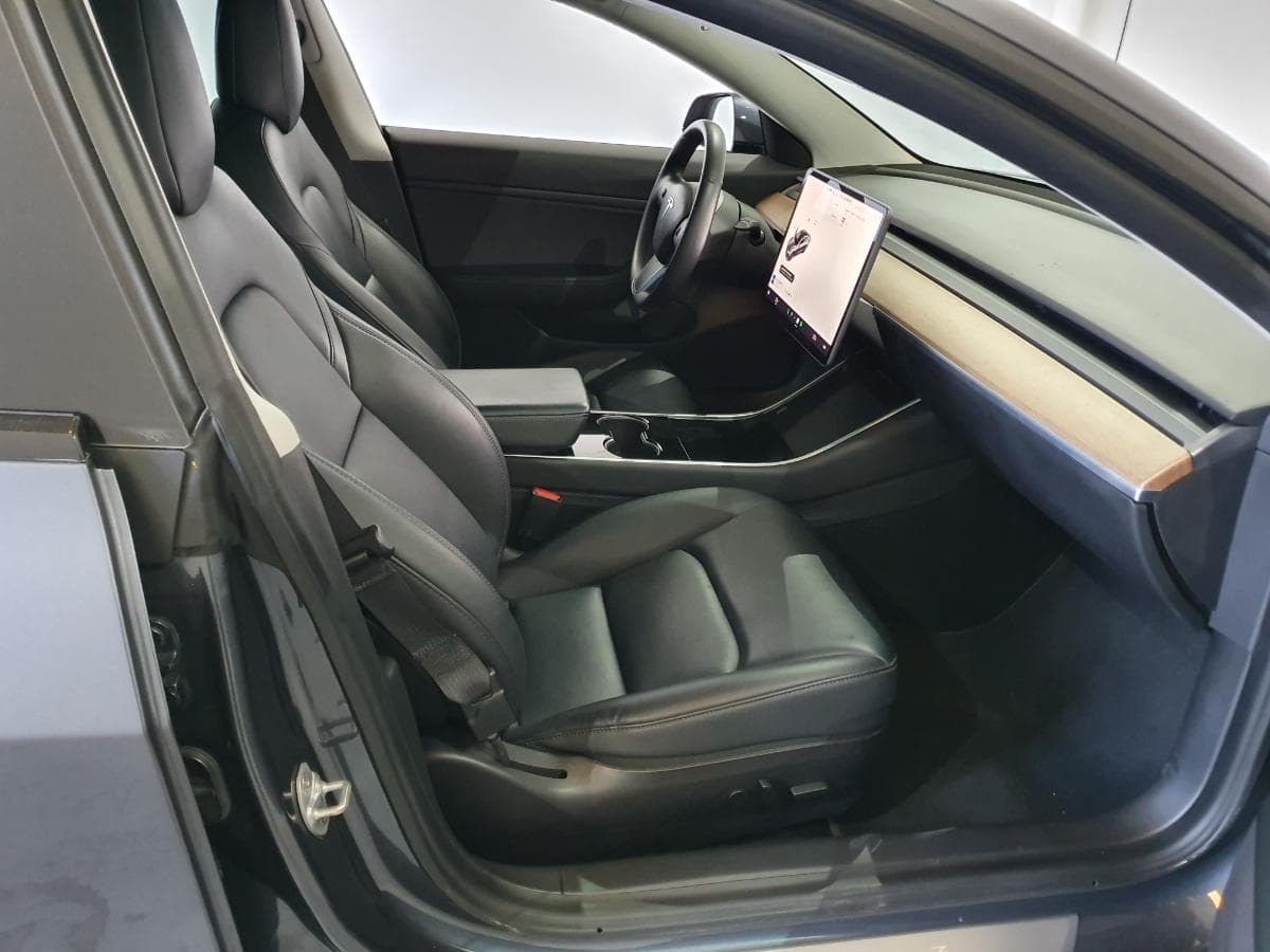 Tesla Model 3 Elétrico · Ano 2020 — imagem 15