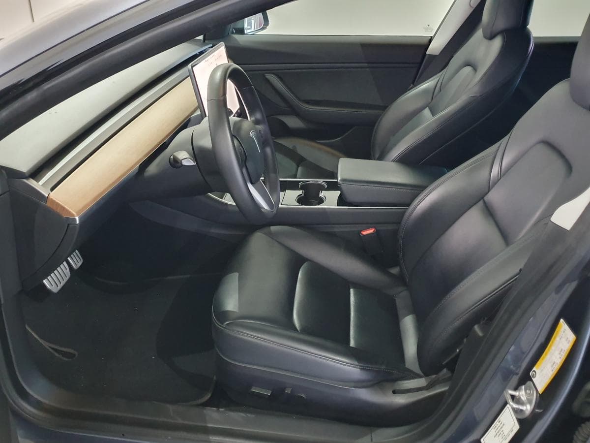 Tesla Model 3 Elétrico · Ano 2020 — imagem 19