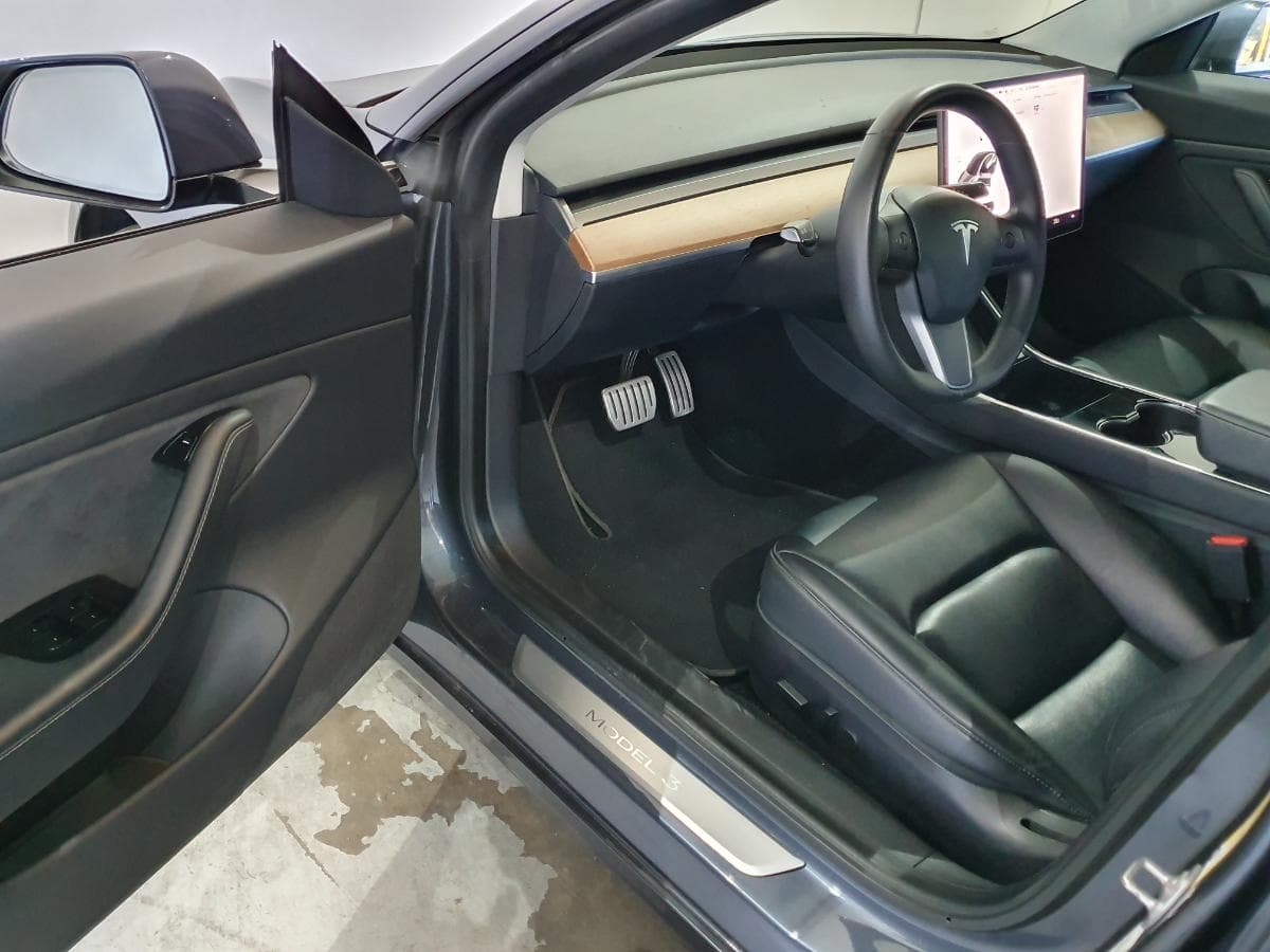 Tesla Model 3 Elétrico · Ano 2020 — imagem 21