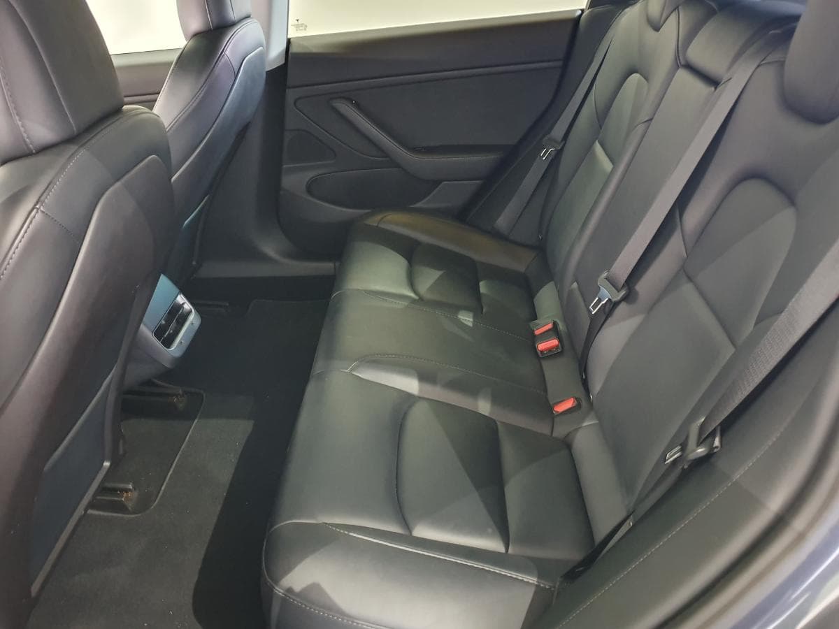 Tesla Model 3 Elétrico · Ano 2020 — imagem 33