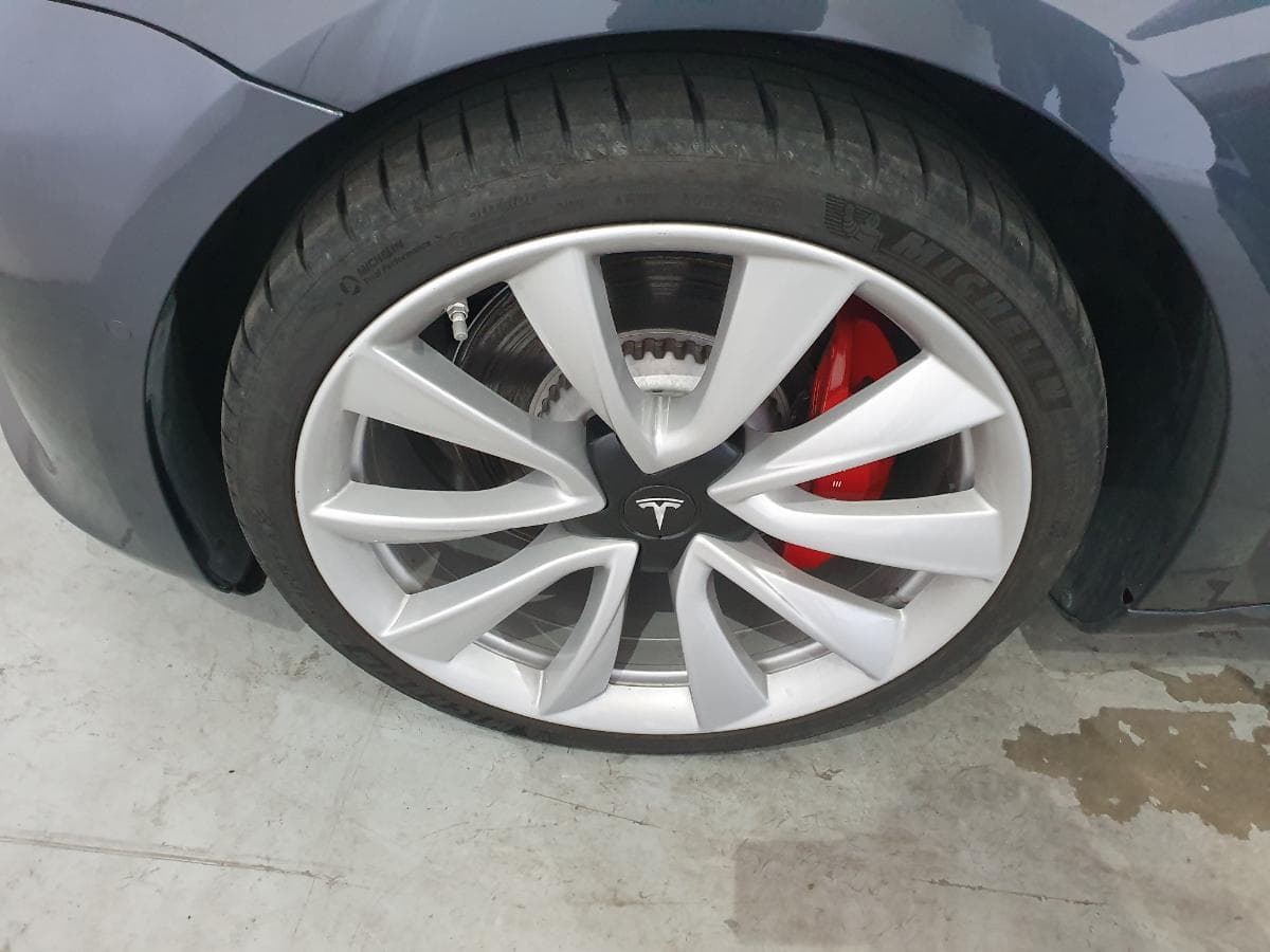 Tesla Model 3 Elétrico · Ano 2020 — imagem 40