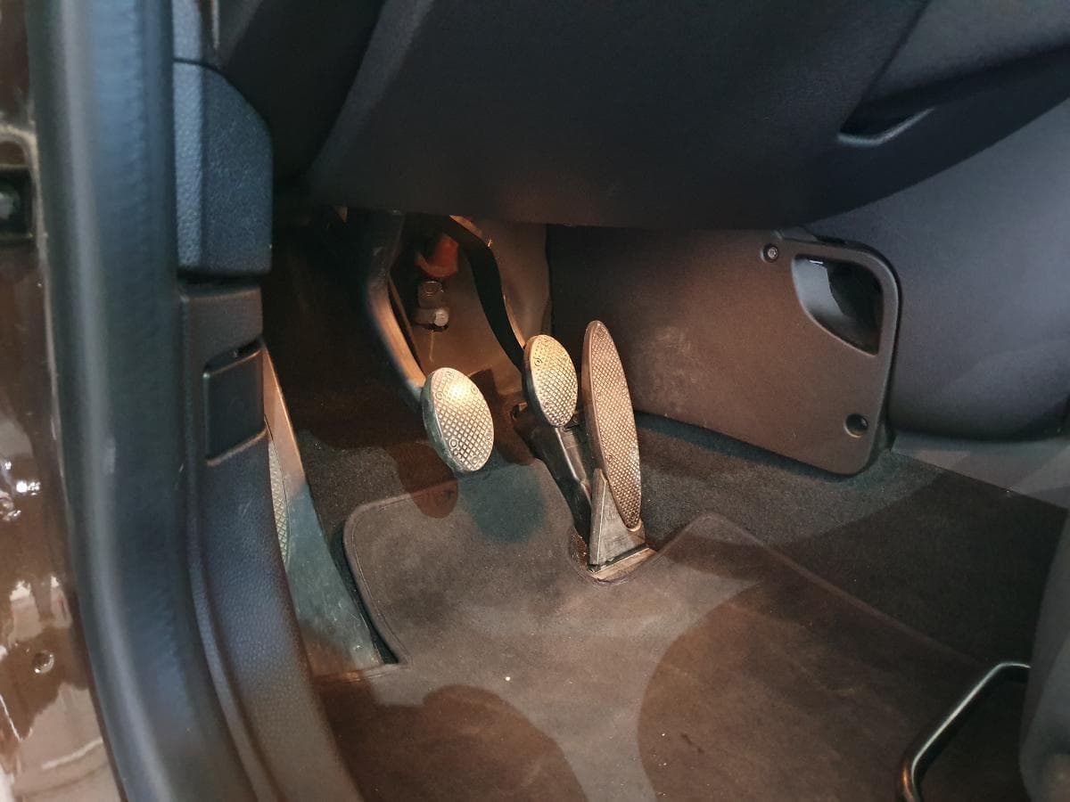 Mini Clubman 1.6 D · Ano 2013 — imagem 19