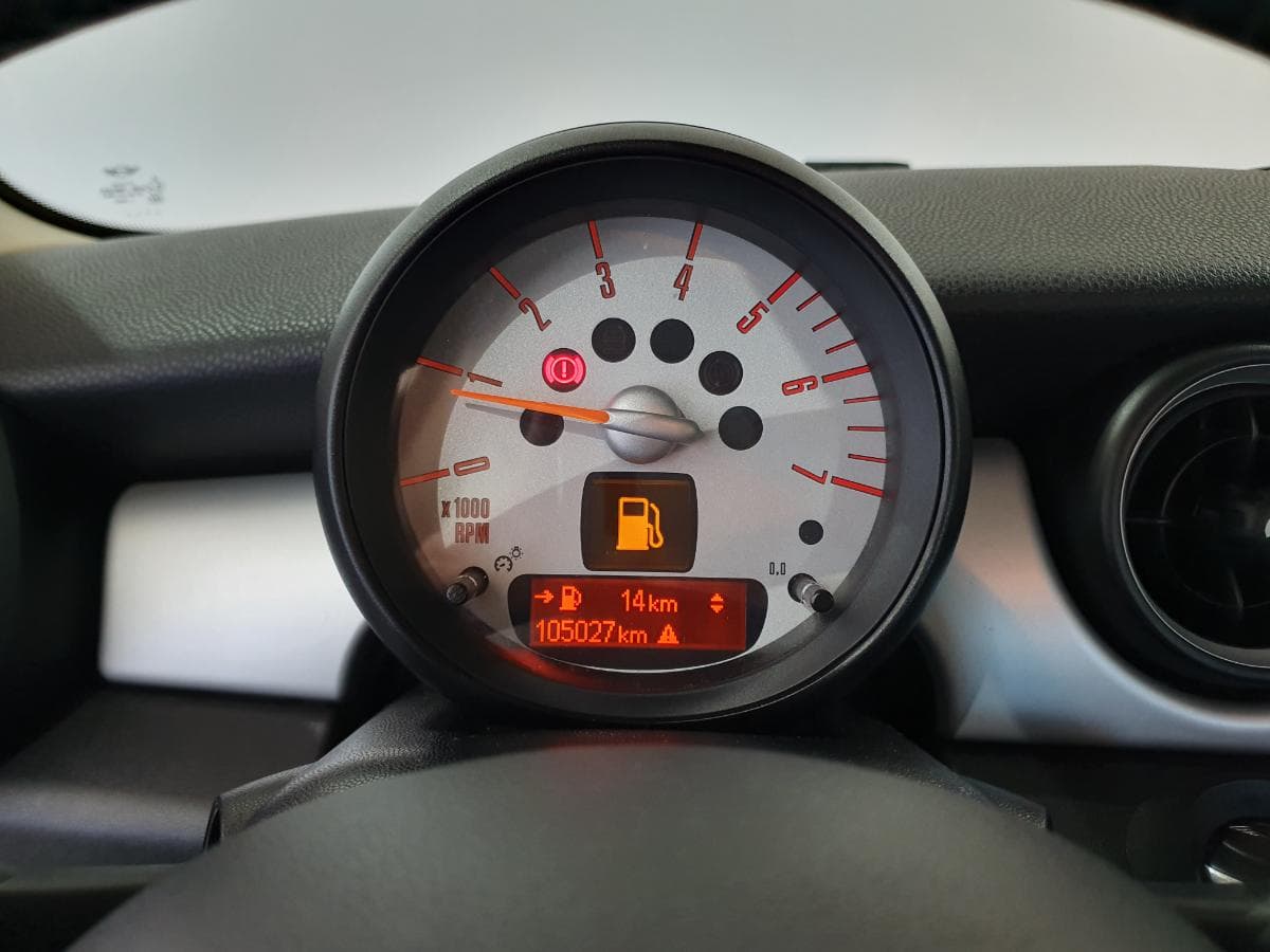 Mini Clubman 1.6 D · Ano 2013 — imagem 24