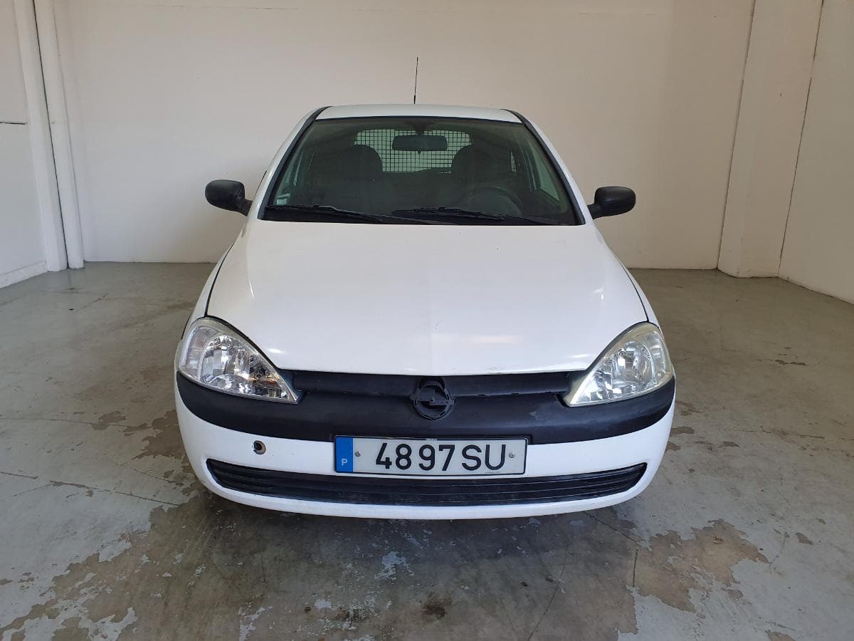 Opel Corsa C Van 1.7DI · Ano 2001 — image 3
