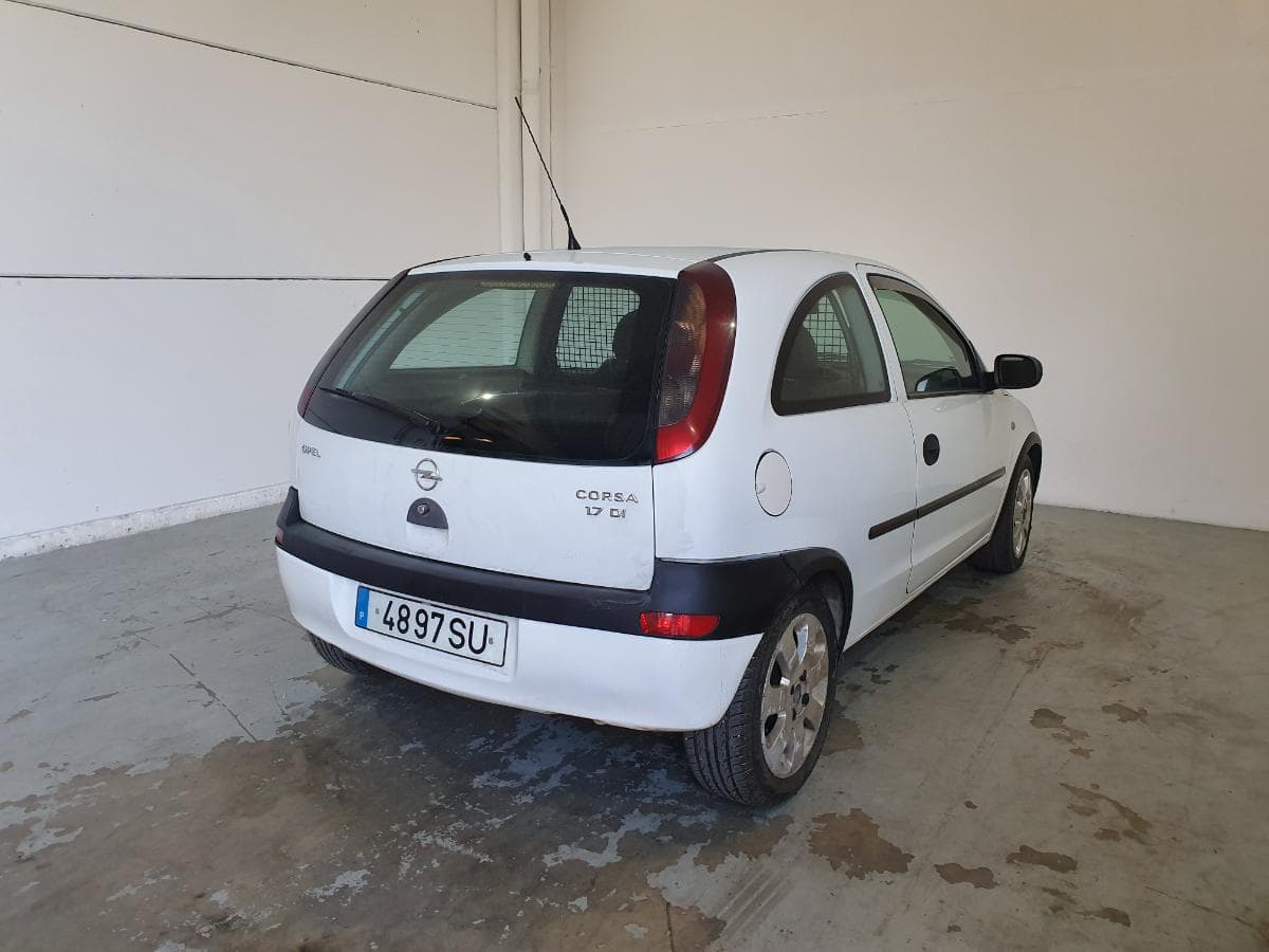 Opel Corsa C Van 1.7DI · Ano 2001 — image 4