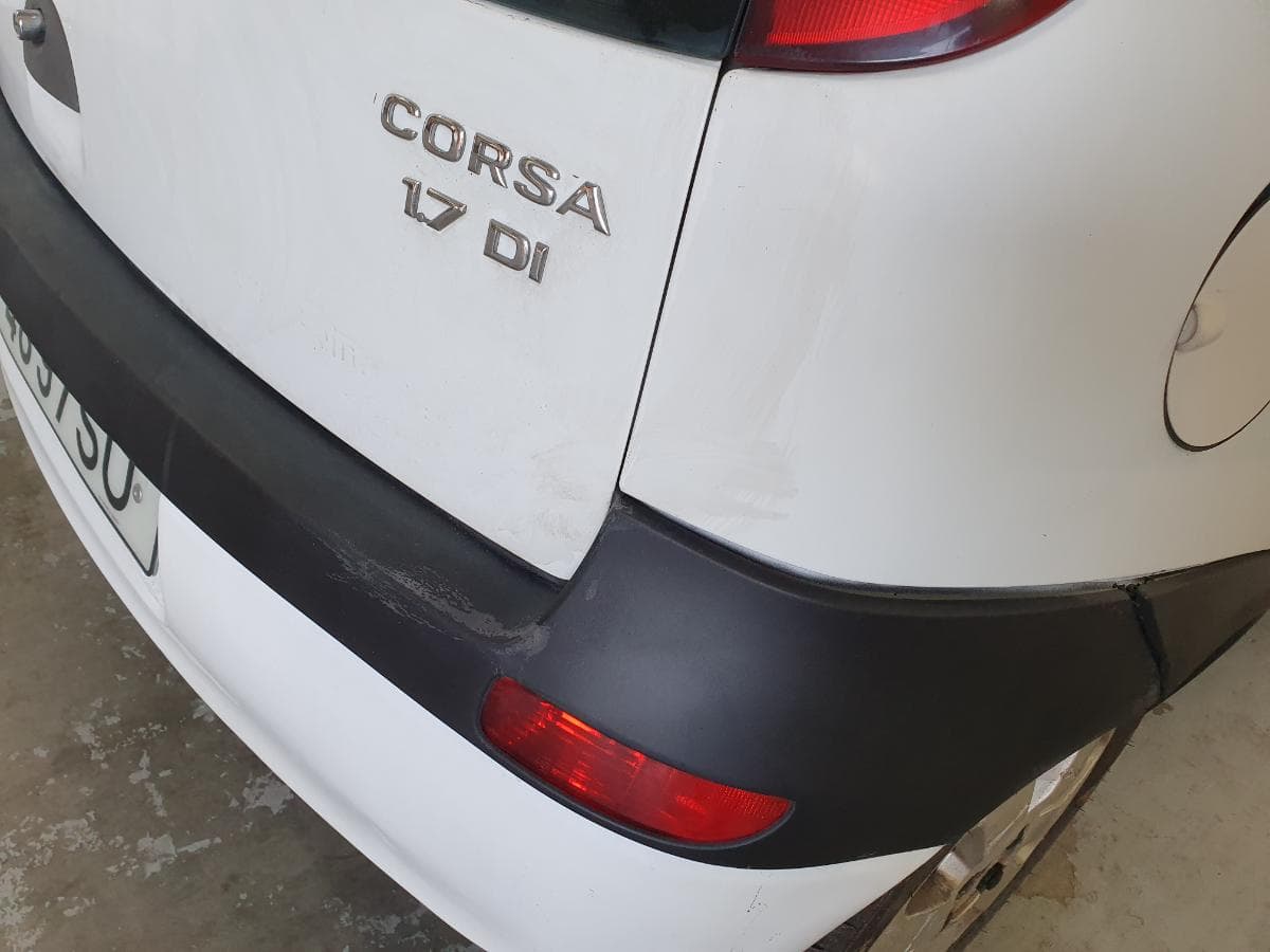 Opel Corsa C Van 1.7DI · Ano 2001 — image 27