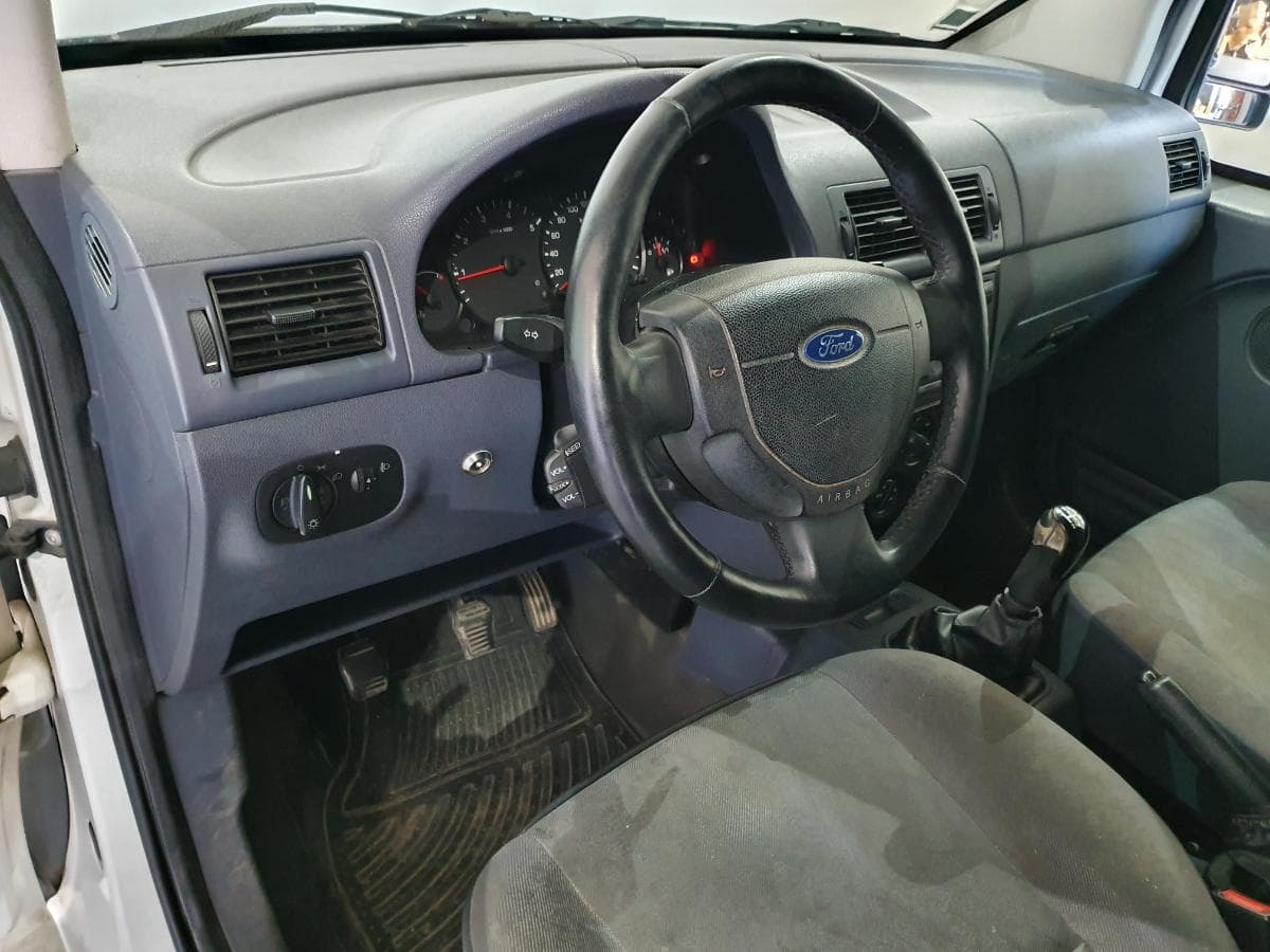 Ford Transit Connect 1.8 TDCI · Ano 2009 — imagem 15